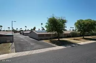 14023 N Newcastle Dr, Sun City, AZ 85351 - Photo 14