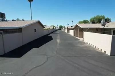 14023 N Newcastle Drive, Sun City, AZ 85351 - Photo 12