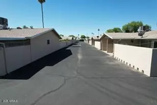 14023 N Newcastle Dr, Sun City, AZ 85351 - Photo 12