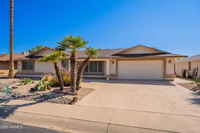 10514 W Willowcreek Circle, Sun City, AZ 85373 - Photo 2