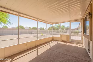 10514 W Willowcreek Circle, Sun City, AZ 85373 - Photo 34