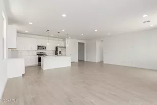 40526 W Rio Grande Dr, Maricopa, AZ 85138 - Photo 4