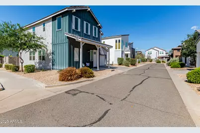 371 N 157th Lane, Goodyear, AZ 85338 - Photo 2