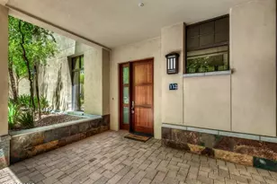 8 Biltmore Estate, Phoenix, AZ 85016 - Photo 2