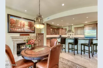 8 Biltmore Estate #112, Phoenix, AZ 85016 - Photo 6