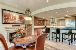 8 Biltmore Estate, Phoenix, AZ 85016 - Photo 6