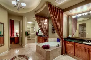 8 Biltmore Estate, Phoenix, AZ 85016 - Photo 10