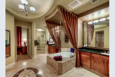 8 Biltmore Estate #112, Phoenix, AZ 85016 - Photo 10