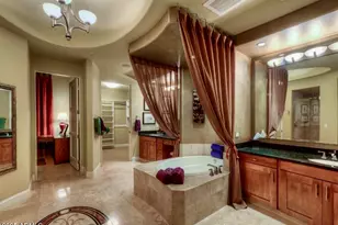 8 Biltmore Estate, Phoenix, AZ 85016 - Photo 10