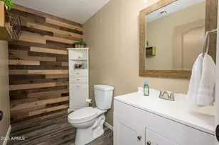 1723 E Pontiac Dr, Phoenix, AZ 85024 - Photo 8