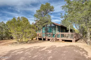 2273 Trail Cir, Overgaard, AZ 85933 - Photo 1