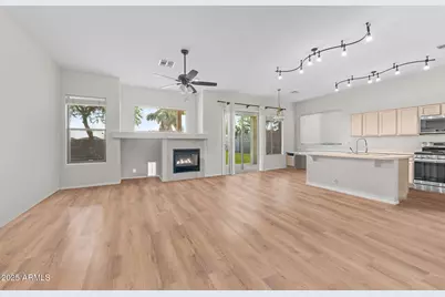 25830 N 40th Place, Phoenix, AZ 85050 - Photo 14