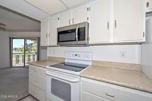 19252 N Star Ridge Dr W, Sun City West, AZ 85375 - Photo 10