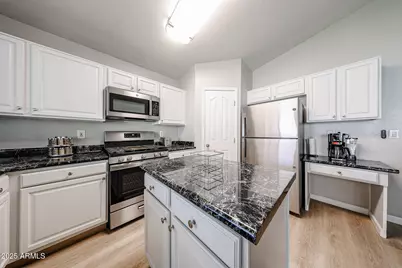 20007 N 20th Way, Phoenix, AZ 85024 - Photo 8