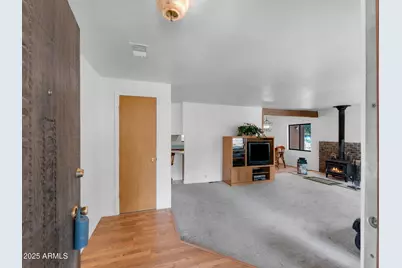 12778 E Larkspur Lane, Parks, AZ 86018 - Photo 10