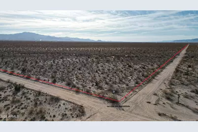 640 W Acres Oatman Highway, Golden Valley, AZ 86413 - Photo 8