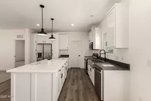 38402 W Latham St, Tonopah, AZ 85354 - Photo 14