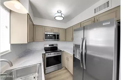 4630 N 68th Street #280, Scottsdale, AZ 85251 - Photo 2