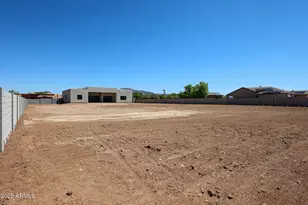 3283 W Mesquite St, Phoenix, AZ 85086 - Photo 56