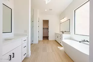 3283 W Mesquite St, Phoenix, AZ 85086 - Photo 44