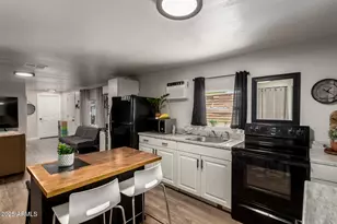 8595 N 71st Ave, Glendale, AZ 85301 - Photo 10