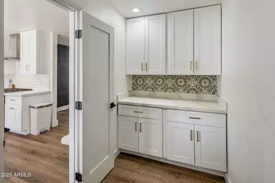 8022 E Columbus Avenue, Scottsdale, AZ 85251 - Photo 10