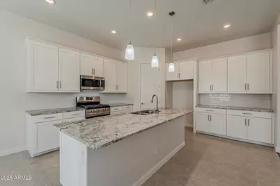 16836 W Vereda Solana Drive, Surprise, AZ 85387 - Photo 8