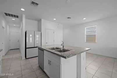 36987 N Sidewinder Drive, San Tan Valley, AZ 85140 - Photo 10