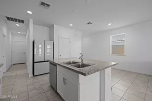 36987 N Sidewinder Dr, San Tan Valley, AZ 85140 - Photo 10