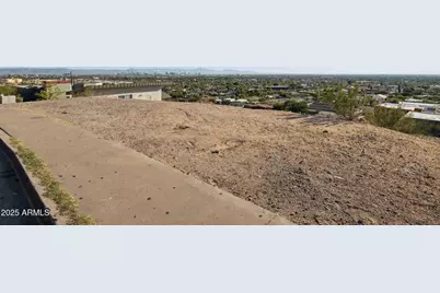 7040 N 23rd Place #104, Phoenix, AZ 85020 - Photo 12