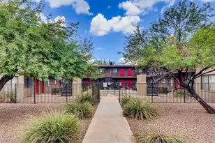 310 W Earll Dr, Phoenix, AZ 85013 - Photo 1