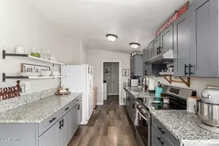 38203 W Latham St, Tonopah, AZ 85354 - Photo 10