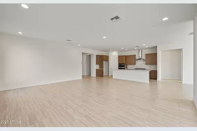 24726 N 169th Avenue, Surprise, AZ 85387 - Photo 12