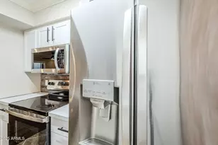 2025 E Campbell Ave, Phoenix, AZ 85016 - Photo 14