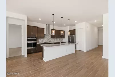 17646 W Mariposa Drive, Goodyear, AZ 85395 - Photo 6