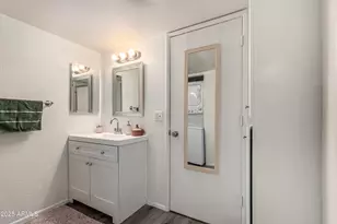 461 W Holmes Ave, Mesa, AZ 85210 - Photo 8