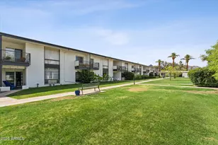 3242 E Camelback Rd, Phoenix, AZ 85018 - Photo 22