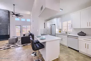 11333 N 92nd St, Scottsdale, AZ 85260 - Photo 4