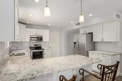 10414 E Flintlock Drive, Sun Lakes, AZ 85248 - Photo 12