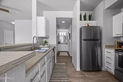 250 S Elizabeth Way #C1, Chandler, AZ 85225 - Photo 2