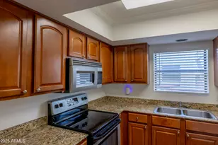 3330 W Danbury Dr, Phoenix, AZ 85053 - Photo 1