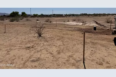 221Xx W Dove Wing Way, Wittmann, AZ 85361 - Photo 2