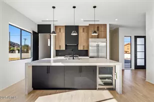 9027 S 19th St, Phoenix, AZ 85042 - Photo 4