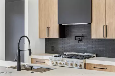 9027 S 19th Street, Phoenix, AZ 85042 - Photo 6