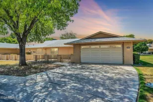 16842 N 103rd Dr, Sun City, AZ 85351 - Photo 1