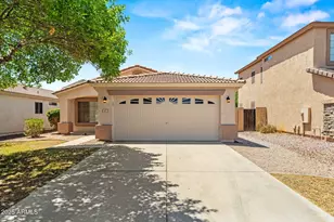 817 E Lamonte, San Tan Valley, AZ 85140 - Photo 1