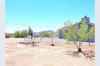 69762 Old Bell Road, Salome, AZ 85348 - Photo 16