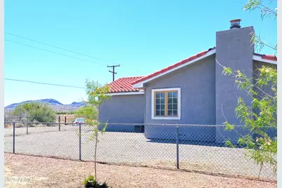 69762 Old Bell Road, Salome, AZ 85348 - Photo 18