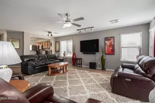 13864 W Ironwood St, Surprise, AZ 85374 - Photo 4