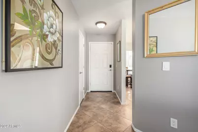 13864 W Ironwood Street, Surprise, AZ 85374 - Photo 2